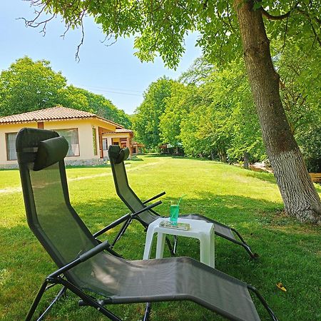Perperеshka River Villas Stremtsi Buitenkant foto