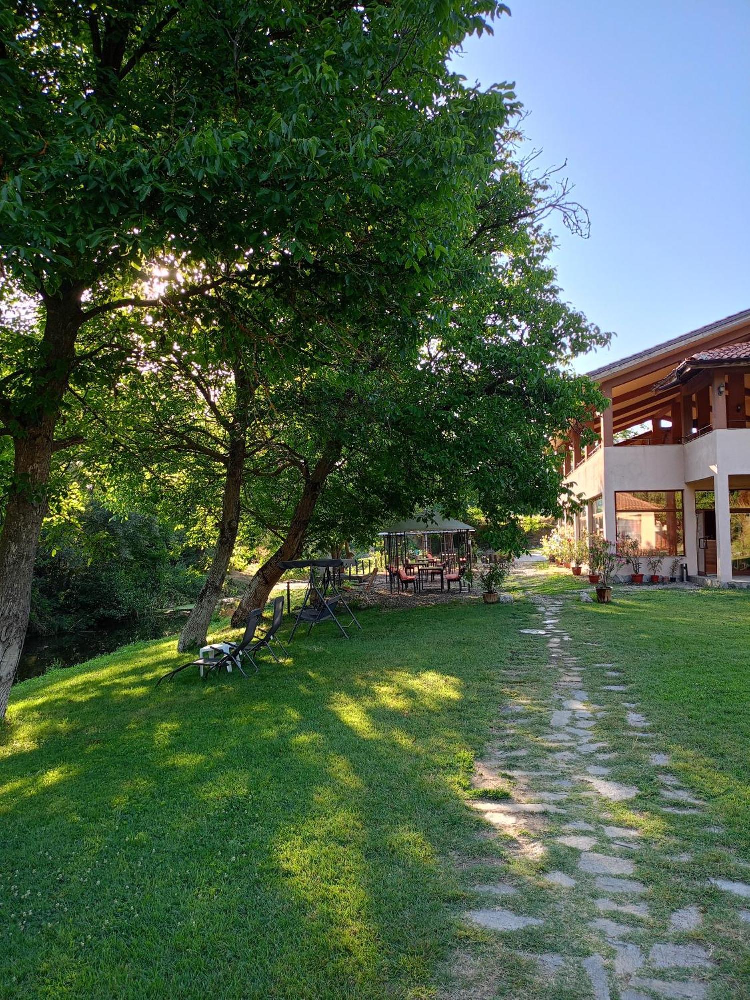 Perperеshka River Villas Stremtsi Buitenkant foto
