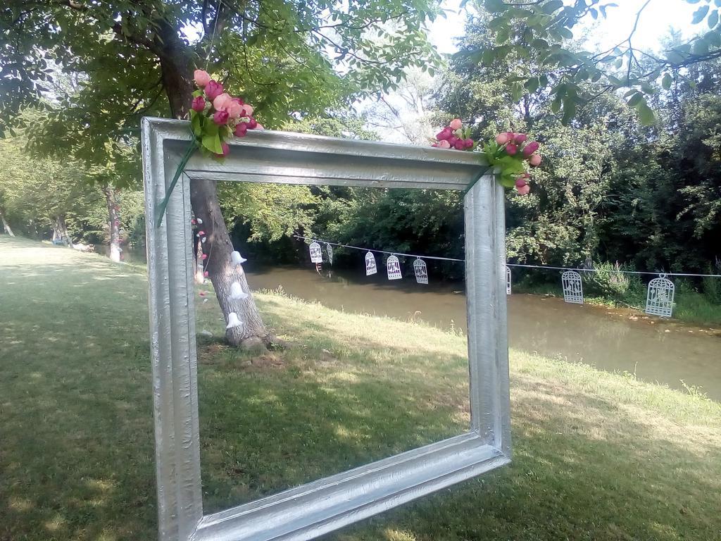 Perperеshka River Villas Stremtsi Buitenkant foto