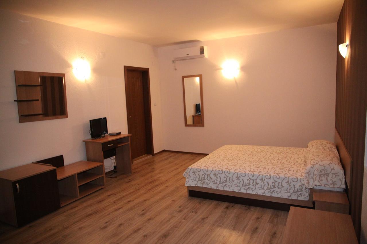 Perperеshka River Villas Stremtsi Buitenkant foto